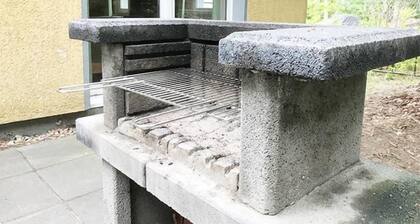 Fuchsbau - GroĂzĂŒgig Geschnittenes Gruppenhaus fĂŒr bis zu 40 Personen