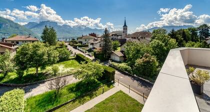 SEVRIER, Attique 79M2, Vues lac et montagnes, terrasse 38M2, 4pers.