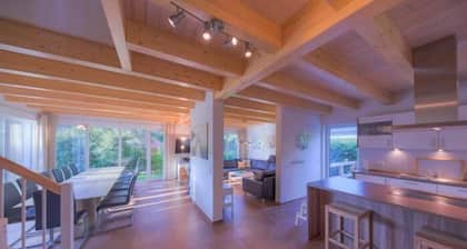 Kondor 253 - Sehr groĂzĂŒgiges freistehendes Feriendomizil fĂŒr 12 Personen