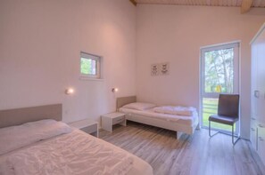 6 bedrooms, free WiFi