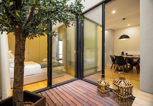 Two-bedroom Apartment With Winter Garden | Terraza o patio