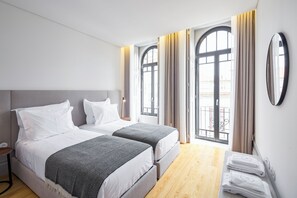 Caja de seguridad en la habitación y sistema de insonorización 