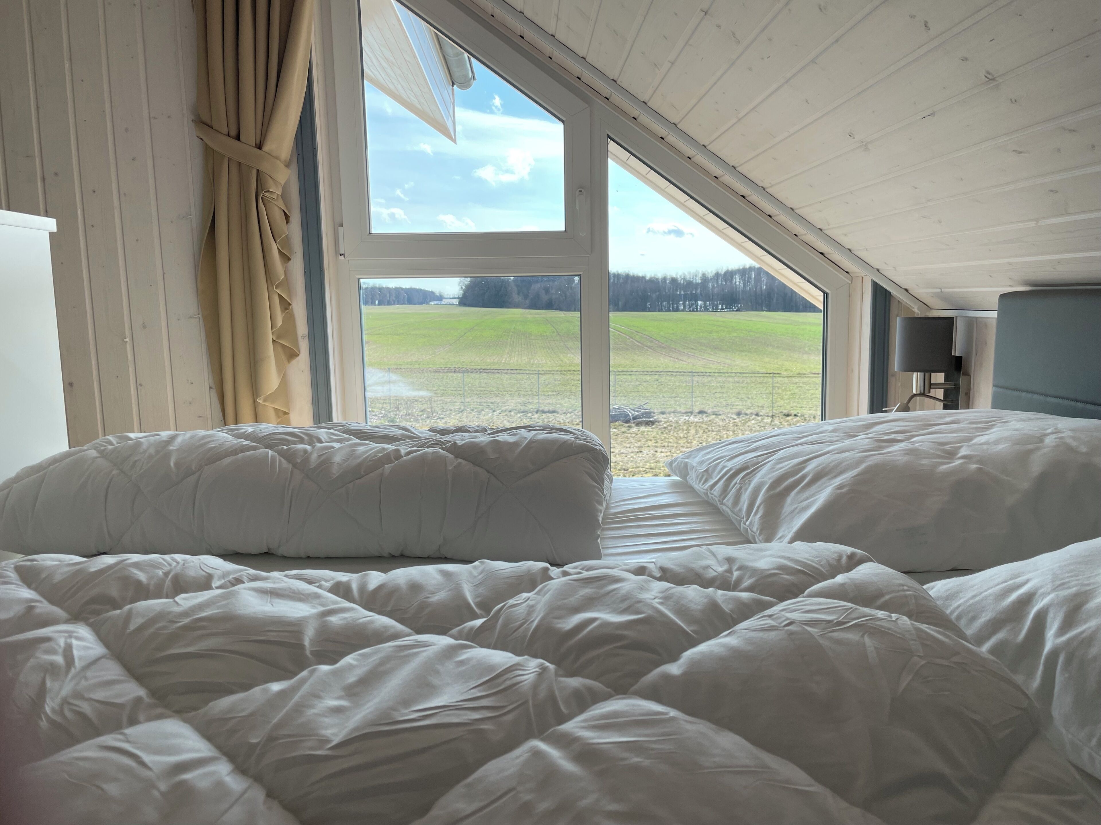 4 chambres, bureau, accès au Wi-Fi (inclus)