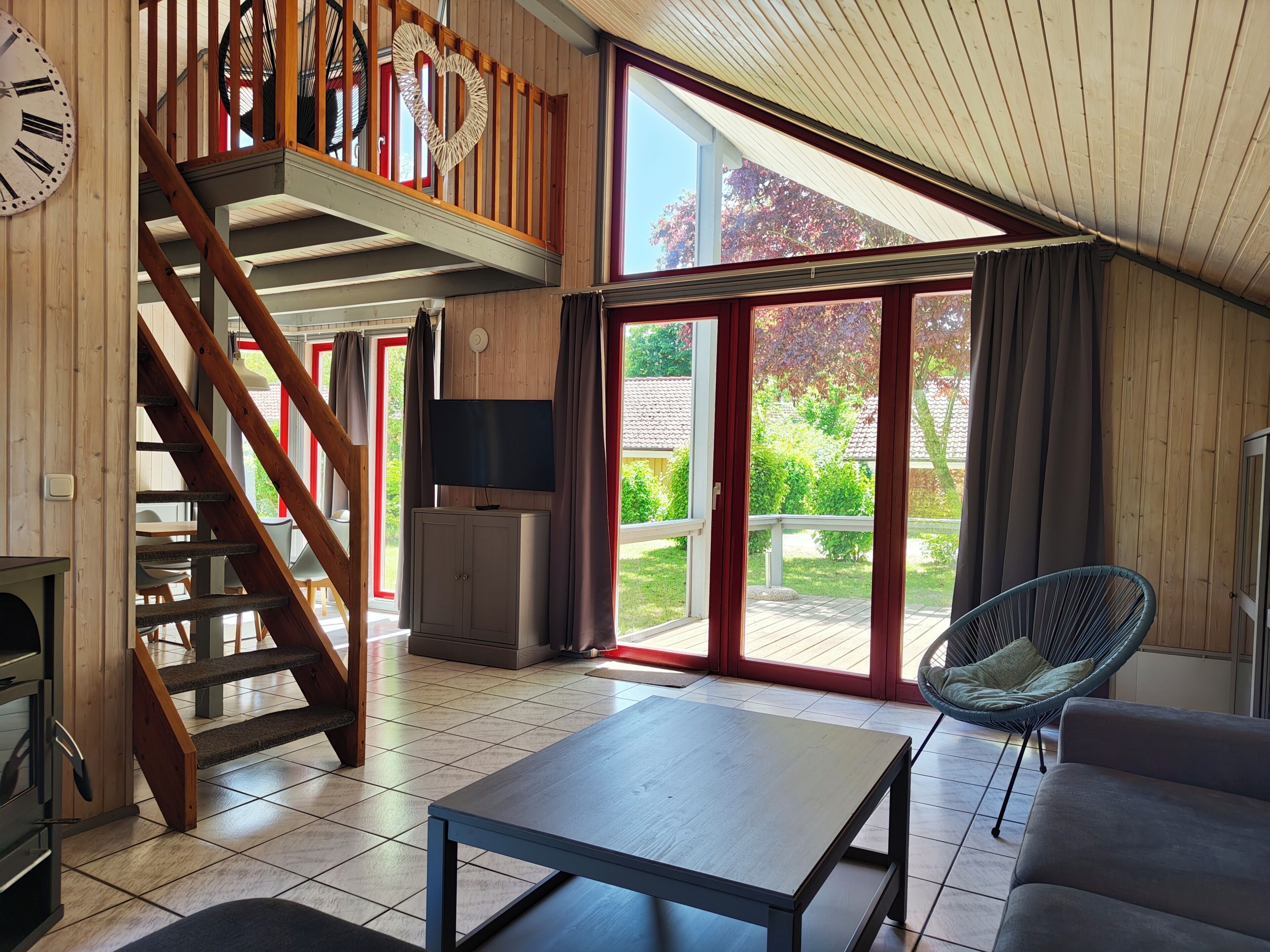 Fernseher, Kamin