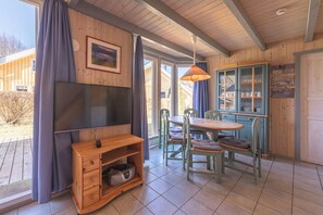Dining - Wildgans 56 - Klassisches Skandinavisches Ferienhaus für bis zu 6 Personen (Mirow)