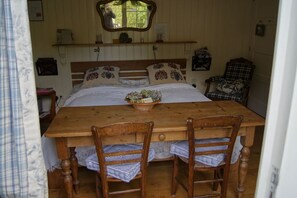 1 chambre, bureau, Wi-Fi, draps fournis