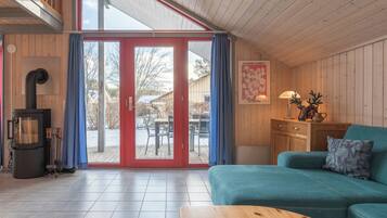 Televisión, chimenea