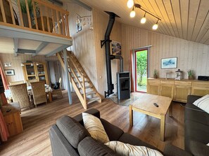 TV, fireplace - Wildgans 187 - Klassisches Skandinavisches Ferienhaus für bis zu 6 Personen (Mirow)