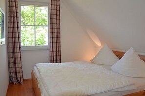 4 slaapkamers, een strijkplank/strijkijzer, gratis wifi