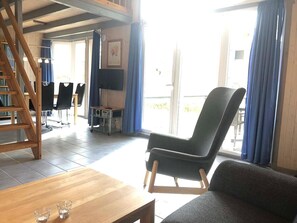 Televisie en een open haard