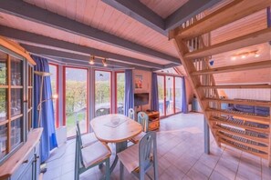 Dining - Wildgans 122 - Klassisches Skandinavisches Ferienhaus für bis zu 6 Personen (Mirow)