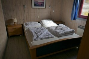 2 Schlafzimmer, Bügeleisen/Bügelbrett, kostenloses WLAN