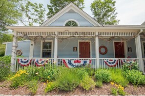 Exterior - New England Hospitality at the Carriage House
Mystic Vacation Rentals LLC (Old Mystic)