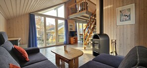 TV, fireplace - Wildgans 209 - Klassisches Skandinavisches Ferienhaus für bis zu 6 Personen (Mirow)