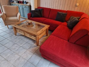 Televisión, chimenea