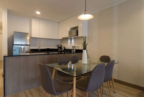 Dining - w* | Marvelous 2BR with Modern Deco in Miraflores (Miraflores)