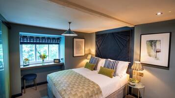 1 bedroom, in-room safe, iron/ironing board, free WiFi