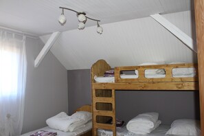 3 Schlafzimmer, Bügeleisen/Bügelbrett, WLAN, Bettwäsche