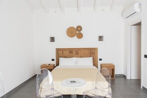 Classic Double Room, Shared Bathroom, Garden View | Premium bedding, down comforters, minibar, in-room safe - Albergo Rurale Casa Fois (Valledoria)