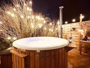 室外 SPA 浴池
