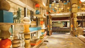 Interior entrance - IKOSHAROLD Suites Seminyak (Seminyak)