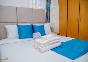 Comfort-Apartment, Stadtblick | 2 Schlafzimmer, individuell dekoriert, individuell eingerichtet