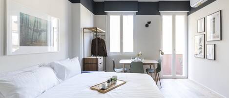 WiFi, bed sheets