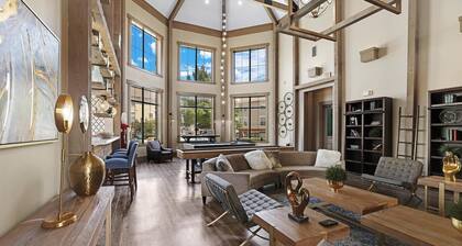 Landing | Stunning 1BD, Pool, Clubhouse