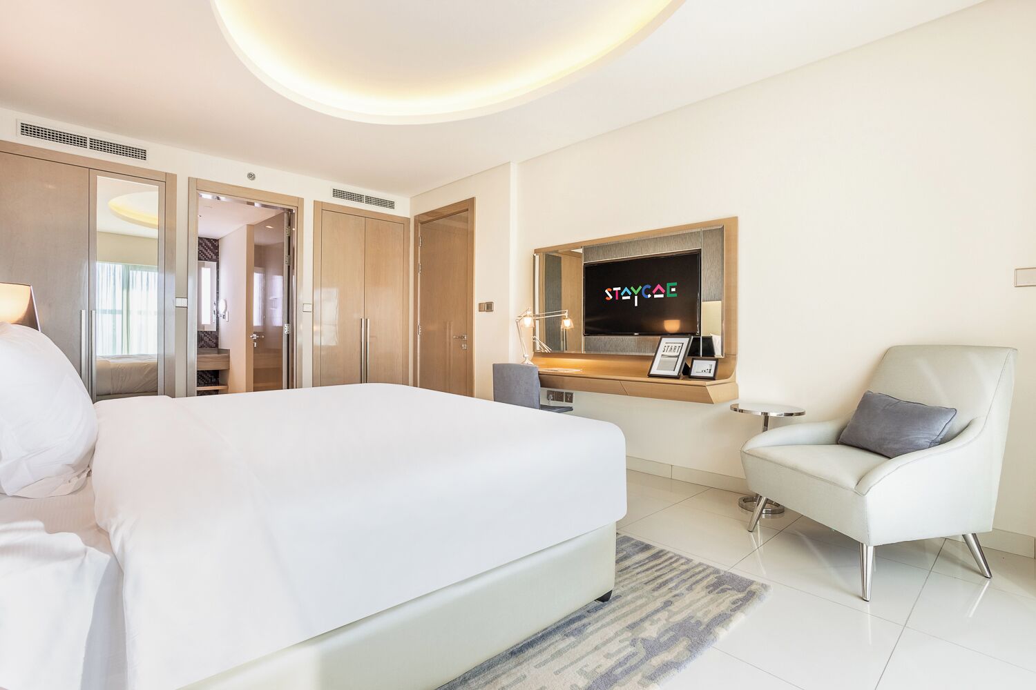 Apartamento executivo | Escrivaninha, Wi-Fi de cortesia, roupa de cama