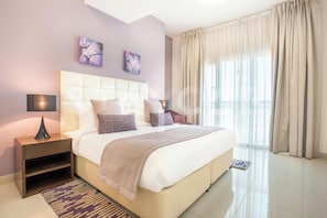 3 Bedroom Apartment | Down comforters, desk, free WiFi, bed sheets - Staycae Holiday Homes - Suburbia (Dubai)