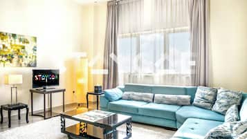 Familienapartment | Wohnbereich | Smart-TV