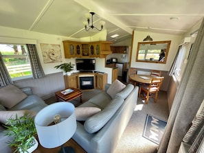 Televisión de pantalla plana, chimenea