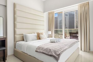 2 bedrooms, in-room safe, iron/ironing board, WiFi - Beautiful 2BR APT with Gym and Pool (Dubai)