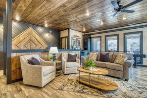 Smart TV, fireplace, video games