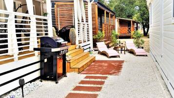 Rumah (Mobile Home Nensi Two bedroom) | Eksterior