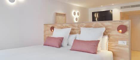 Classic Studio, City View | Laptop workspace, soundproofing, free WiFi