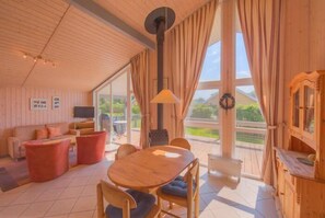 Televisión, chimenea