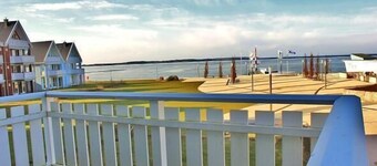 Kapitänsdeck 444 - Großzügiges Ferienapartment auf 2 Ebenen mit Müritzblick