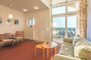 TV - Eisvogel Classic 217 - Großzügiges Lichtdurchflutetes Apartment auf 2 Ebenen (Mirow Ortsteil Granzow)