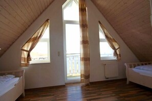 2 bedrooms, free WiFi, bed sheets