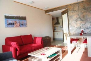 TV, video library - Schneeeule 203 - Gemütliches Apartment Über 2 Ebenen im Aparthotel Mirow (Mirow Ortsteil Granzow)