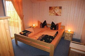 3 bedrooms, free WiFi - Waldkauz 64 - Großes Freistehendes Ferienhaus für 9 Personen mit Großem Garten (Rechlin-Nord)