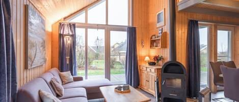 Télévision, cheminée