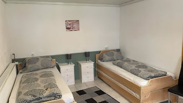 1 bedroom, WiFi, bed sheets