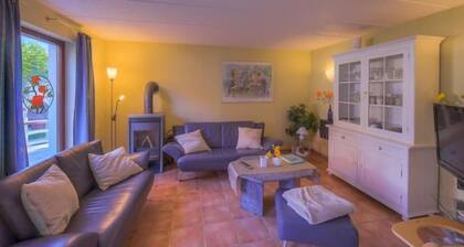 Fischerhaus 314 - Ferienreihenhaus mit Kleinem Garten auf 2 Ebenen