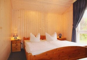 2 bedrooms, iron/ironing board, free WiFi - Seeschwalbe 19 - Das Skandinavische Familienhaus für 4 mit Sauna und Whirlpool (Rechlin-Nord)