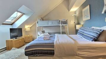 1 chambre, lit parapluie, Wi-Fi gratuit, draps fournis