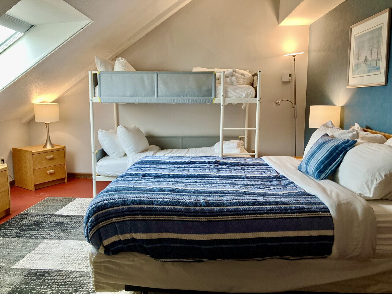 1 chambre, lit parapluie, Wi-Fi gratuit, draps fournis