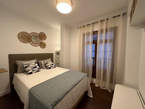 3 soverom, strykejern/-brett, wi-fi og sengetøy