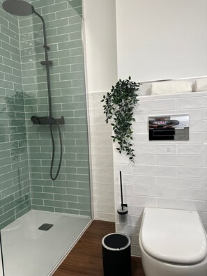 Hair dryer, towels